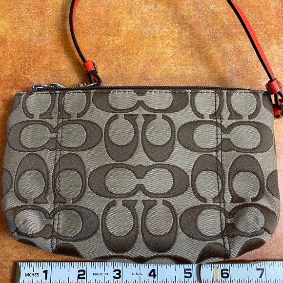 Coach clutch wristlet purse - Picture 3 of 6